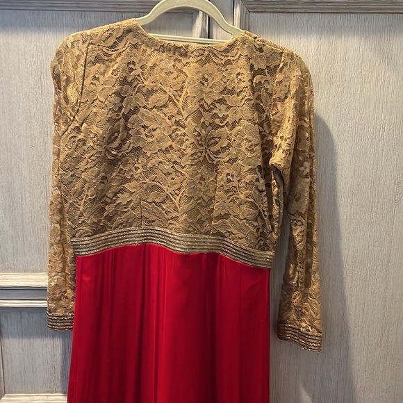 Once piece Salwar Kameez - Picture 3 of 11